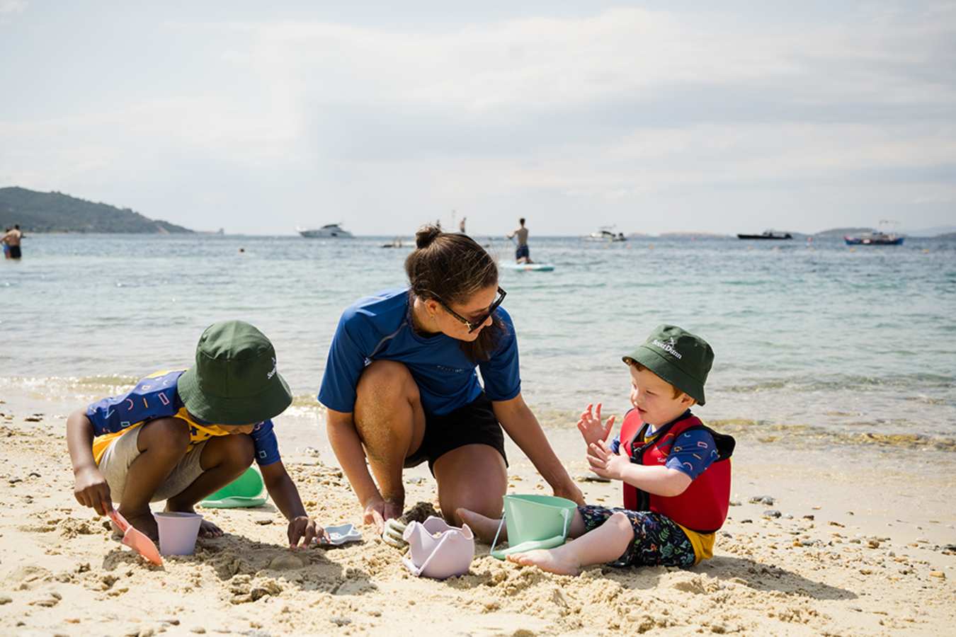 Children paying on the beach