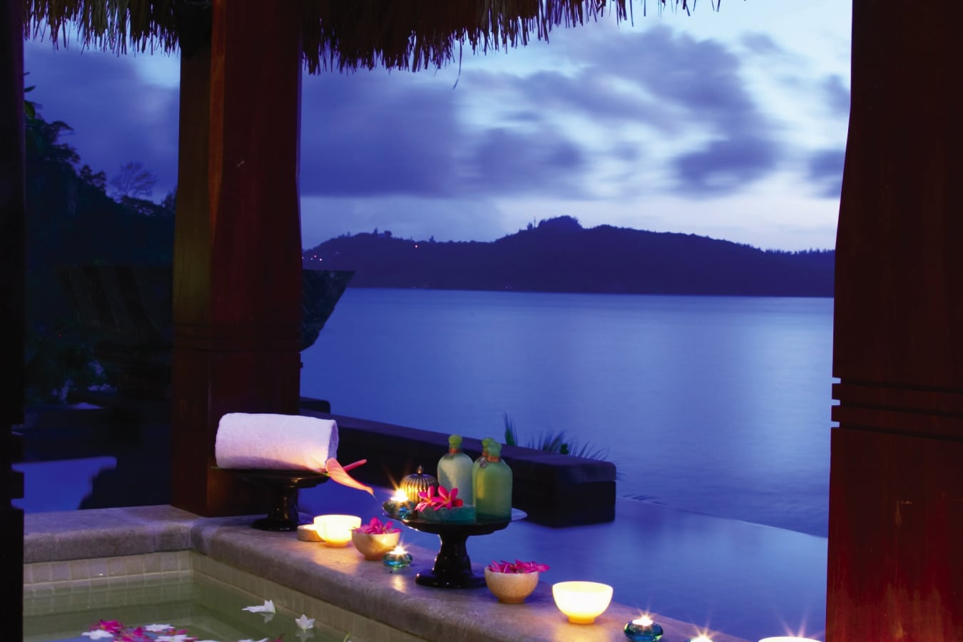 Outdoor bath - Maia Luxury Resort & Spa