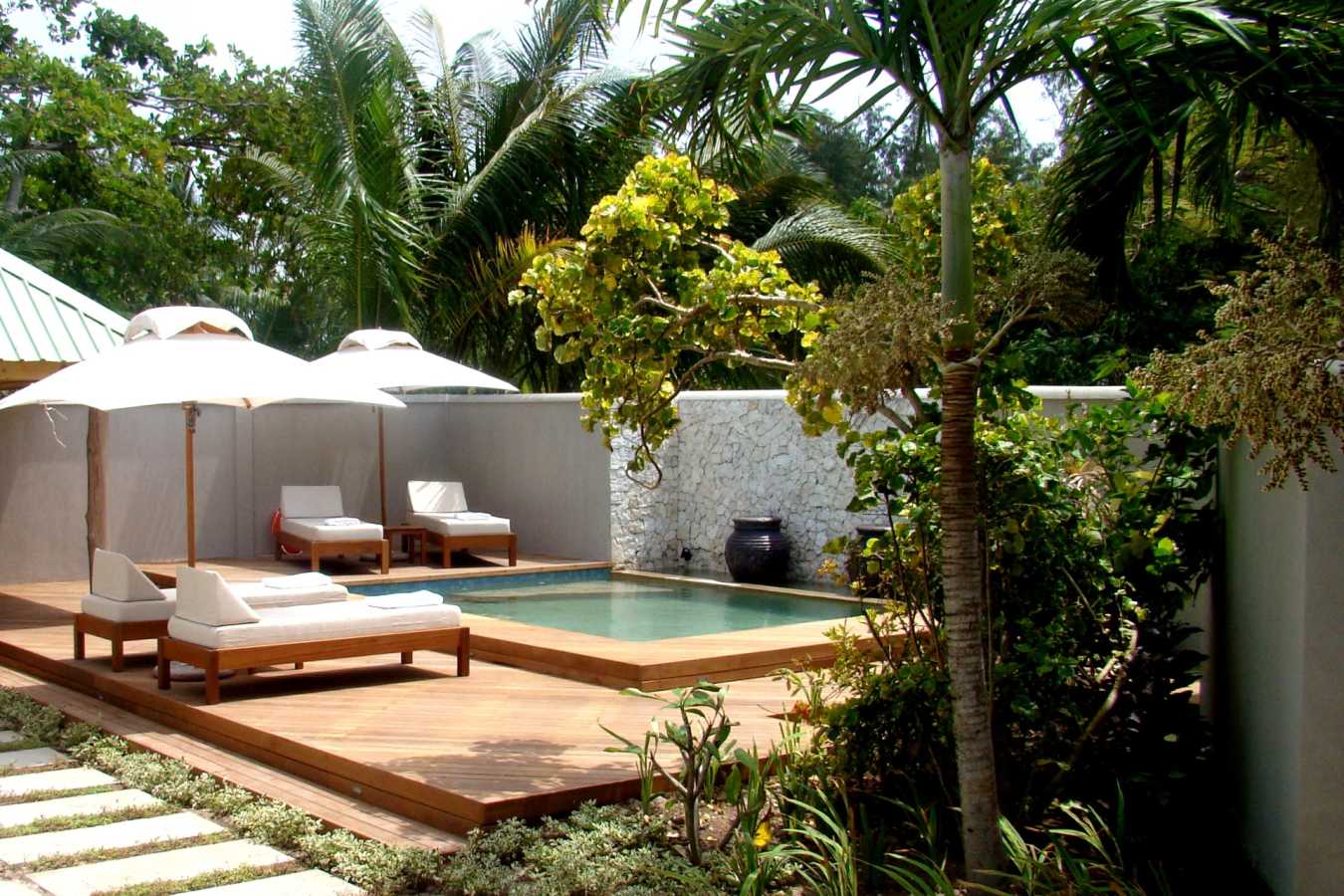 Beach Villa Plunge Pool - Denis Private Island