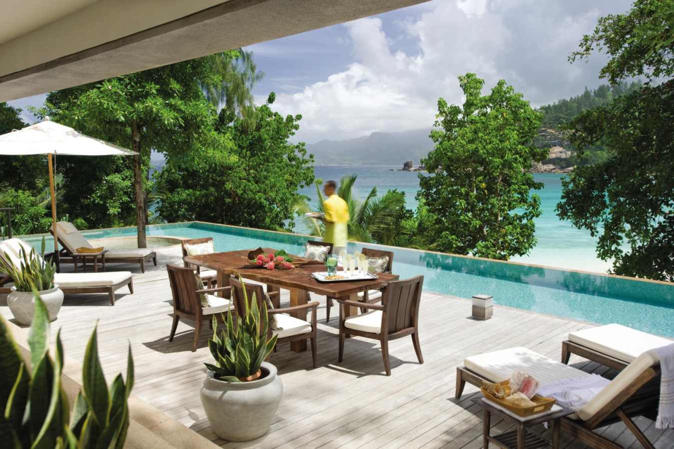 Royal Suite Terrace - Four Seasons Resort Seychelles