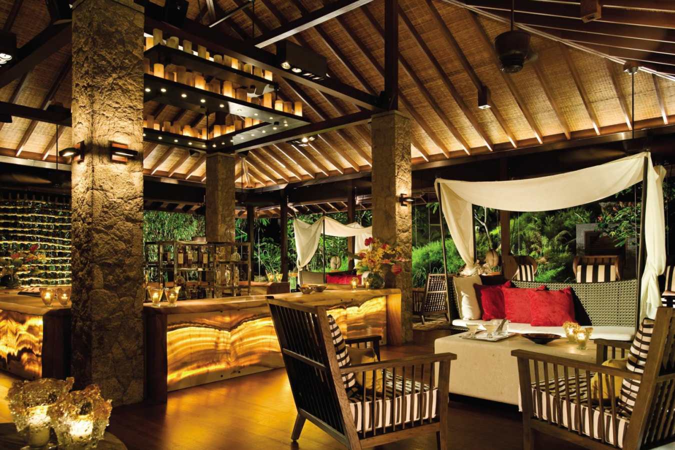 Zez Bar - Four Seasons Resort Seychelles