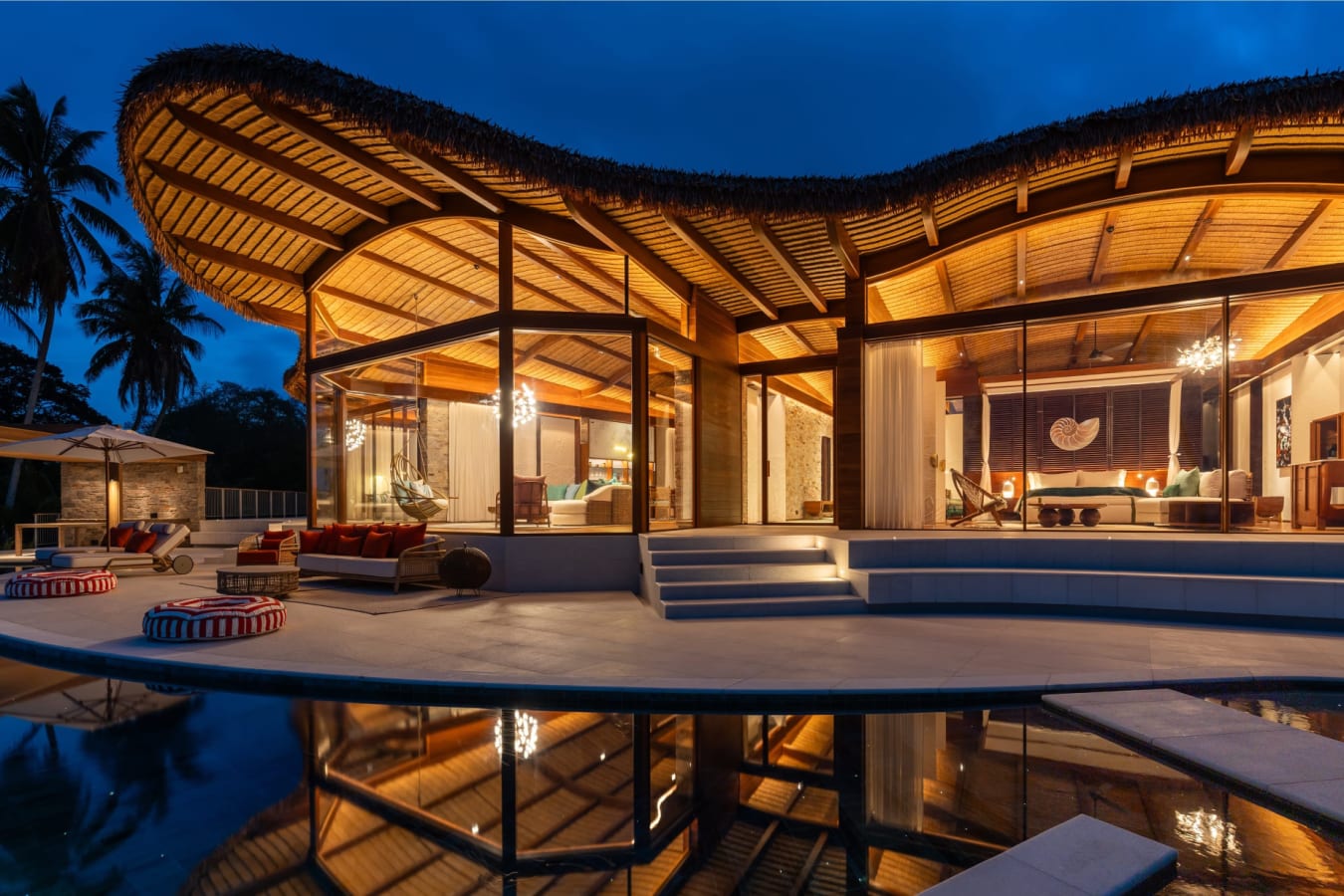 Fregate Island - Night exterior 