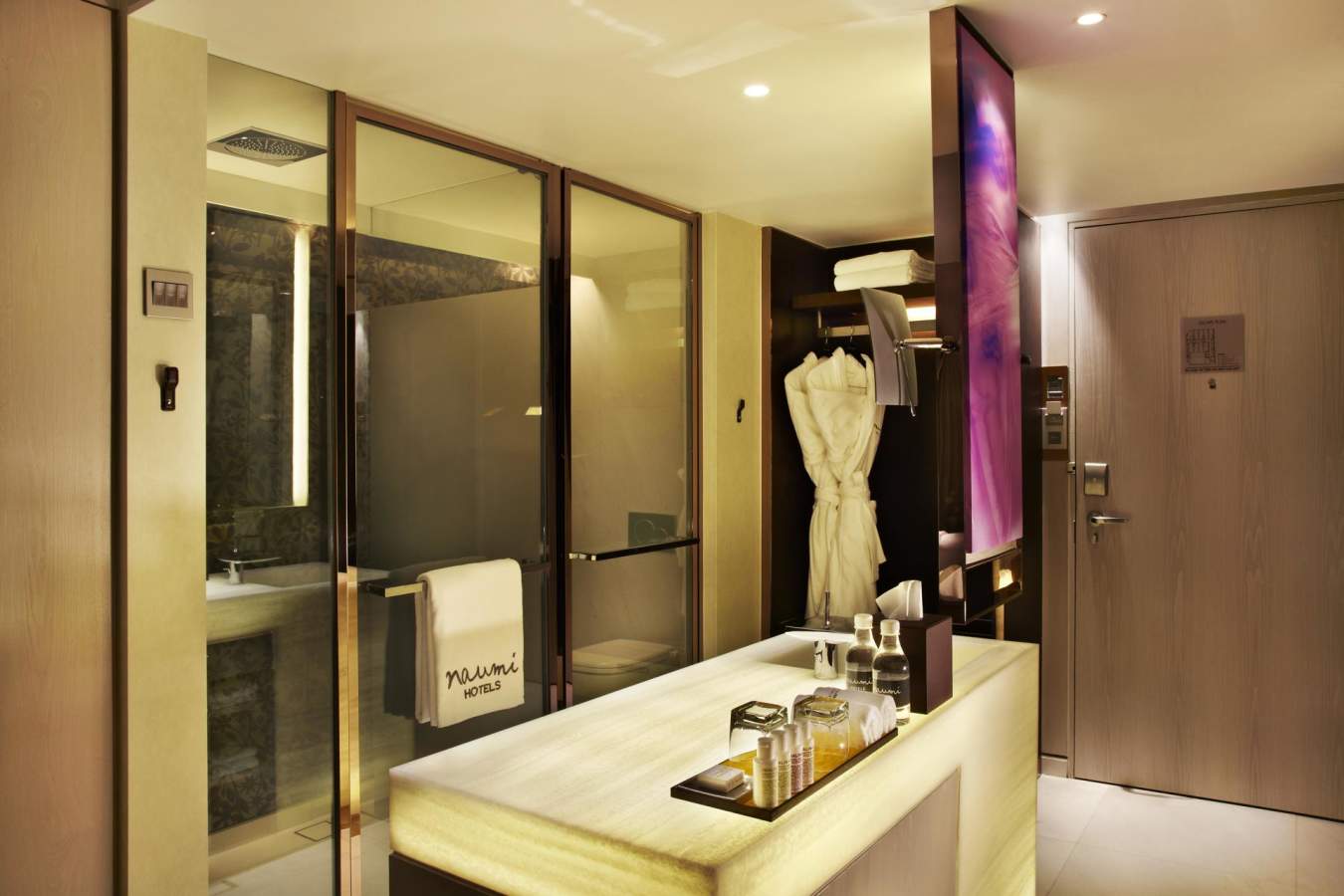 Bathroom - Naumi Hotel