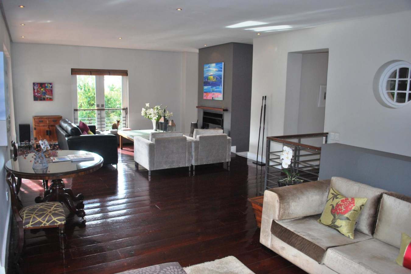 Lounge - Four Rosmead