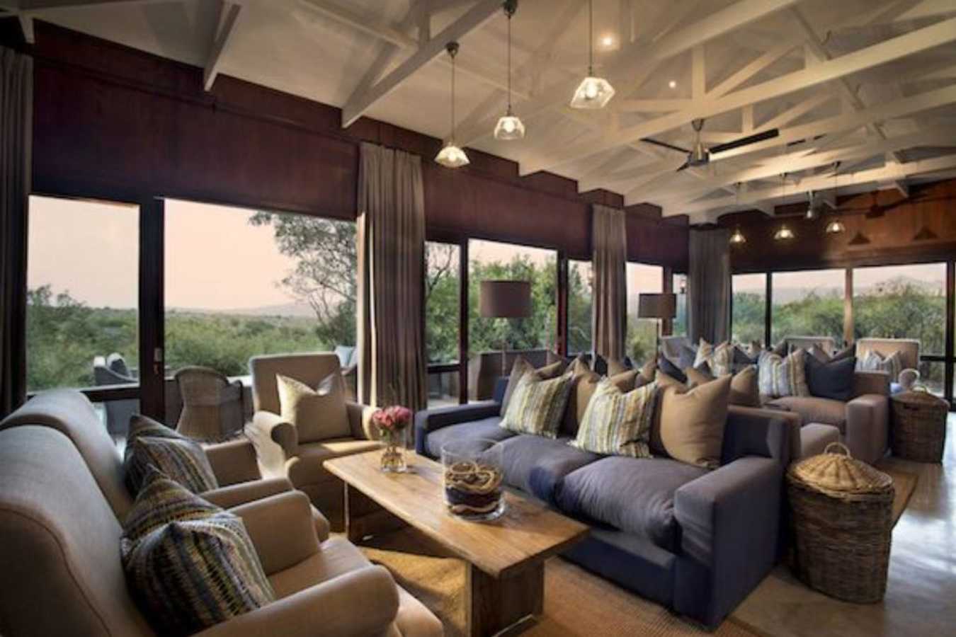 The lounge in the main area - Kwandwe Ecca Lodge
