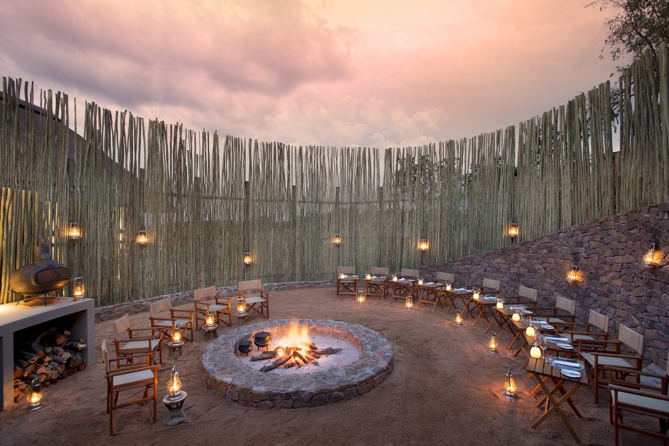 Boma - Mhondoro Game Lodge