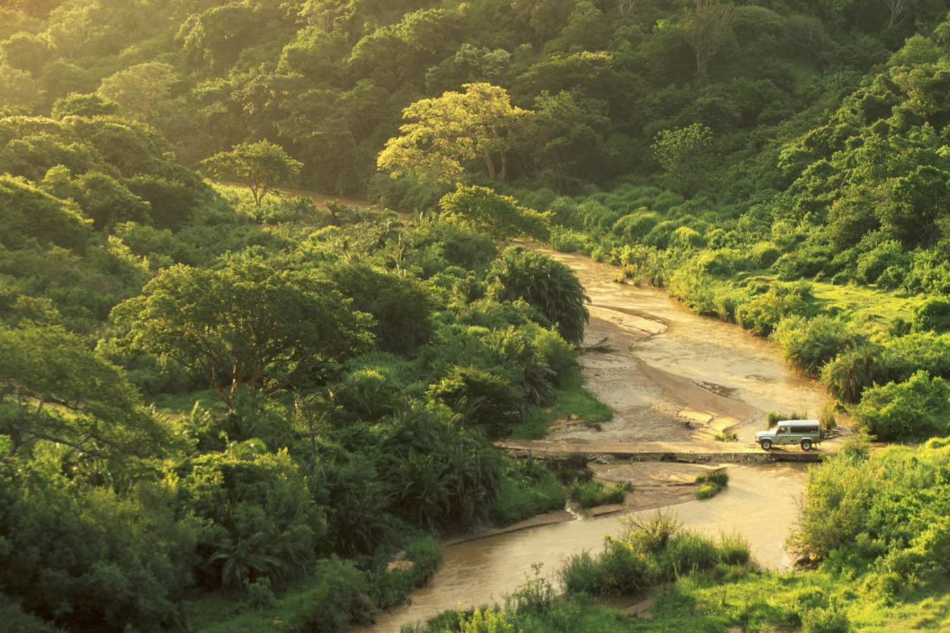 Hluhuluwe-iMfolozi - Rhino Ridge Safari Lodge