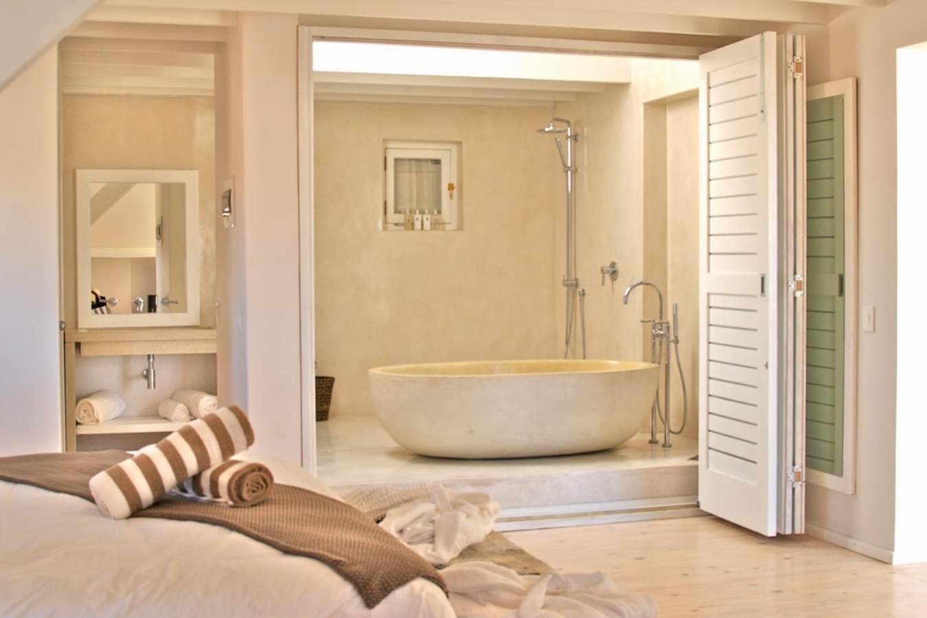 Nature King Suite - Strandloper Ocean Lodge