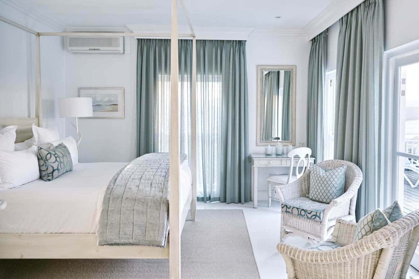 Beach house bedroom  - The Plettenberg