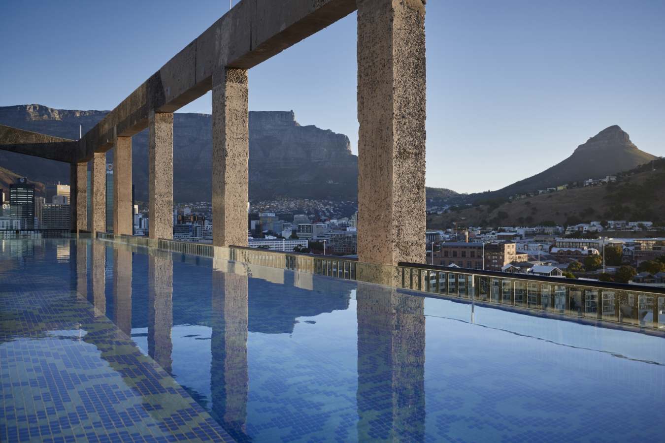 Roof top pool, The Silo