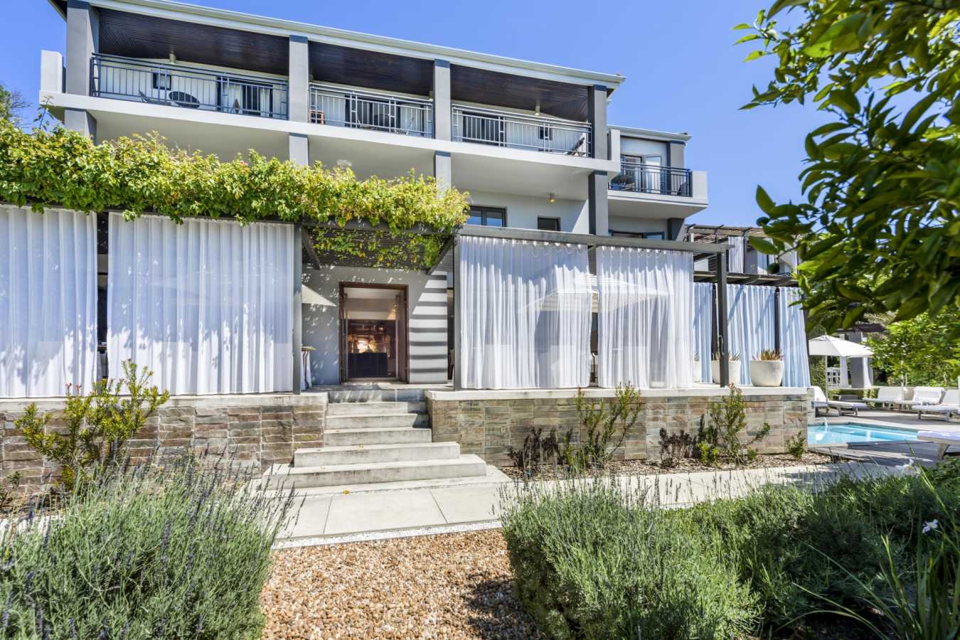 Kensington Place Exterior