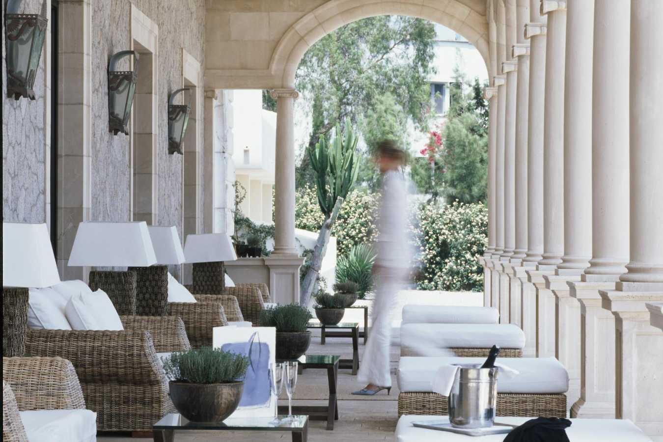 Patio - Hospes Maricel