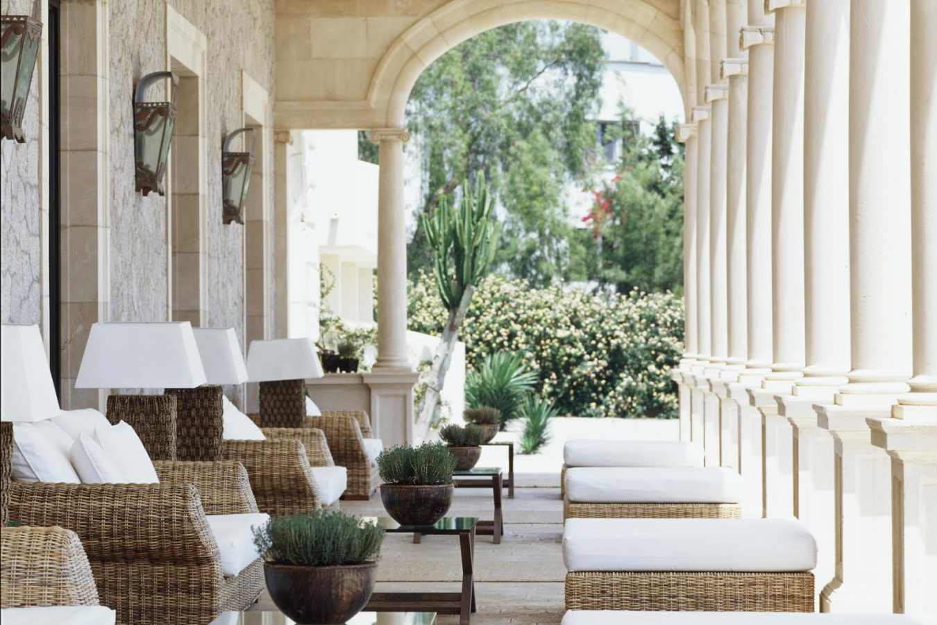 Sitting Area - Hospes Maricel