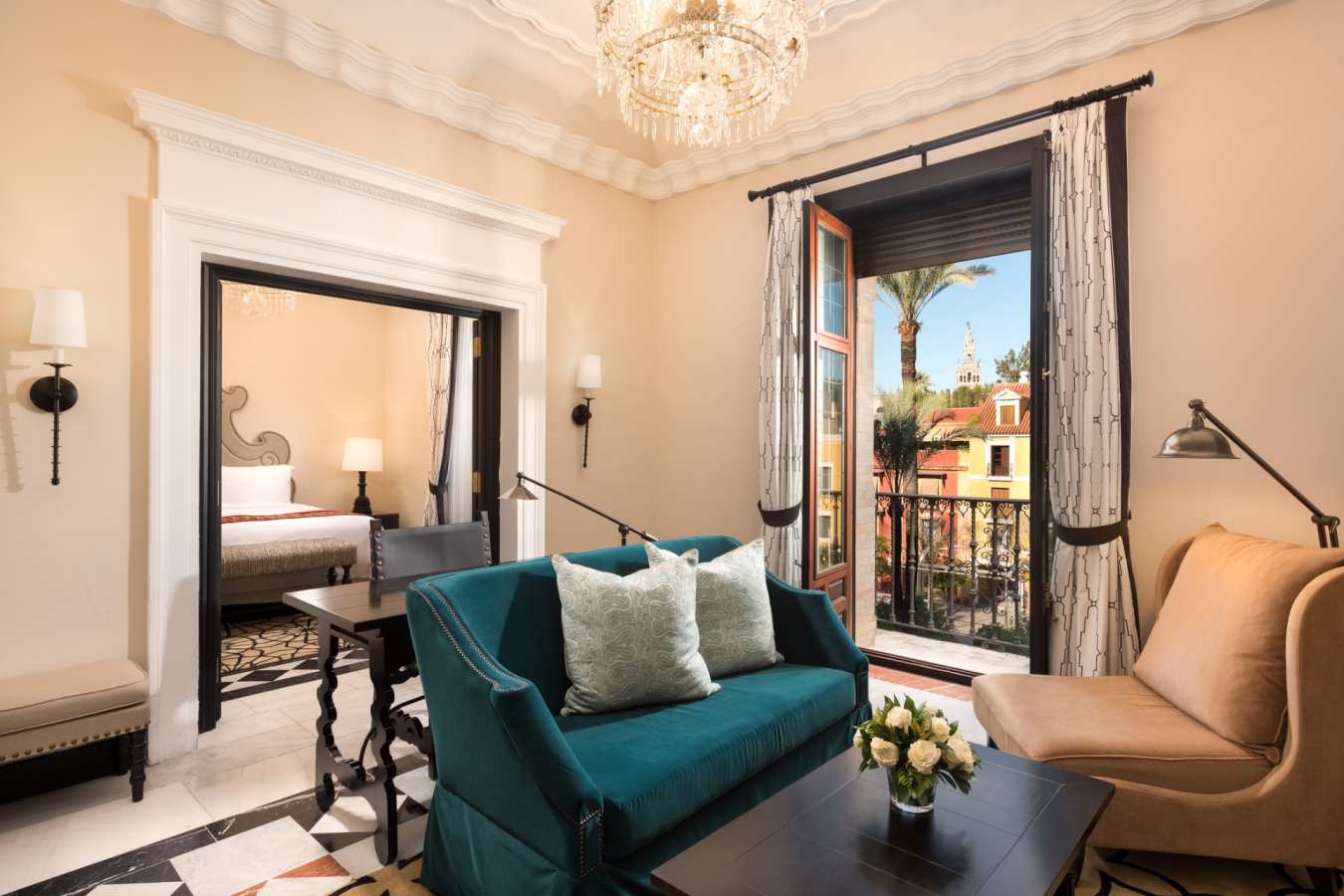 Deluxe Suite living room - Hotel Alfonso XIII