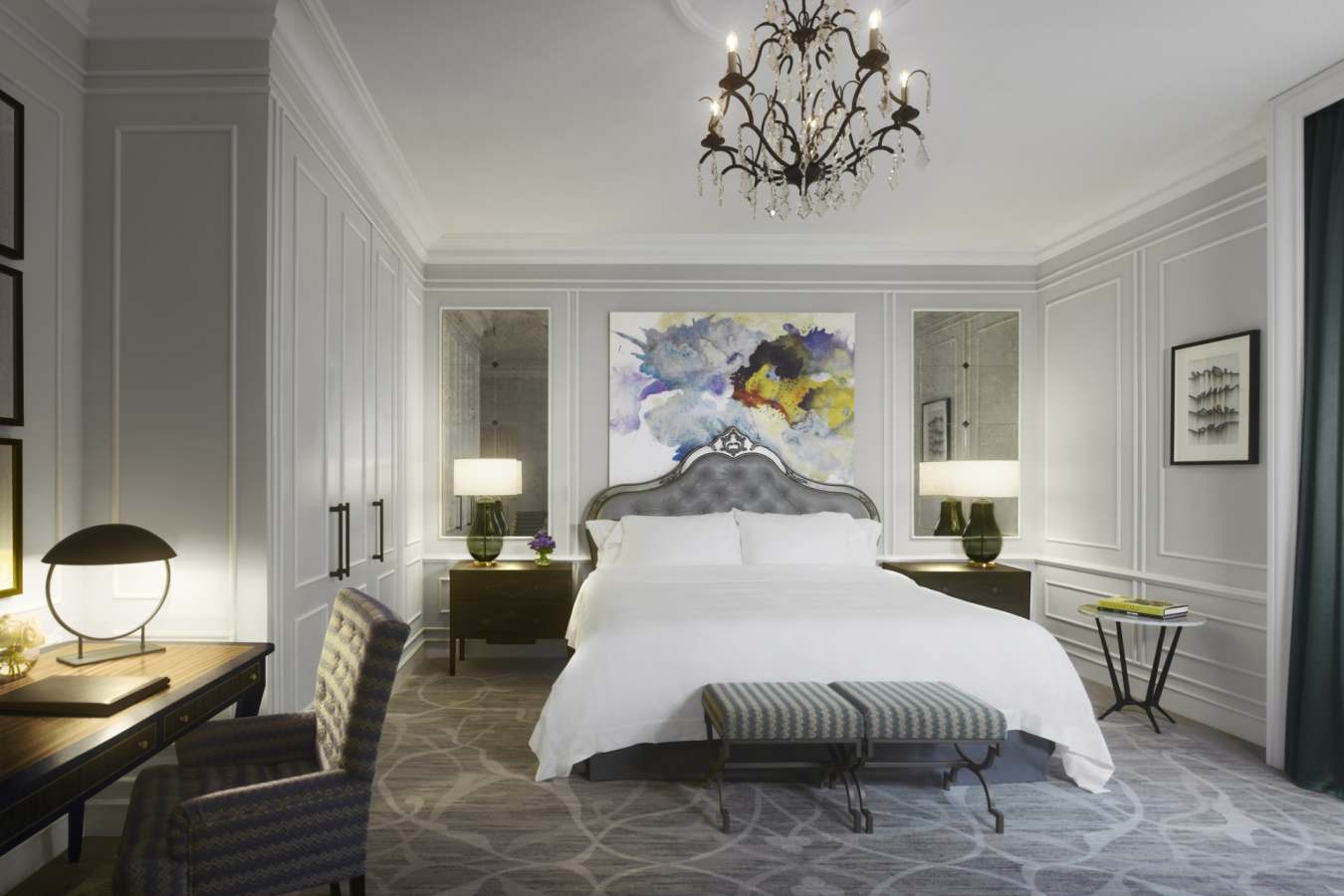 Premium River View Room - Hotel Maria Cristina