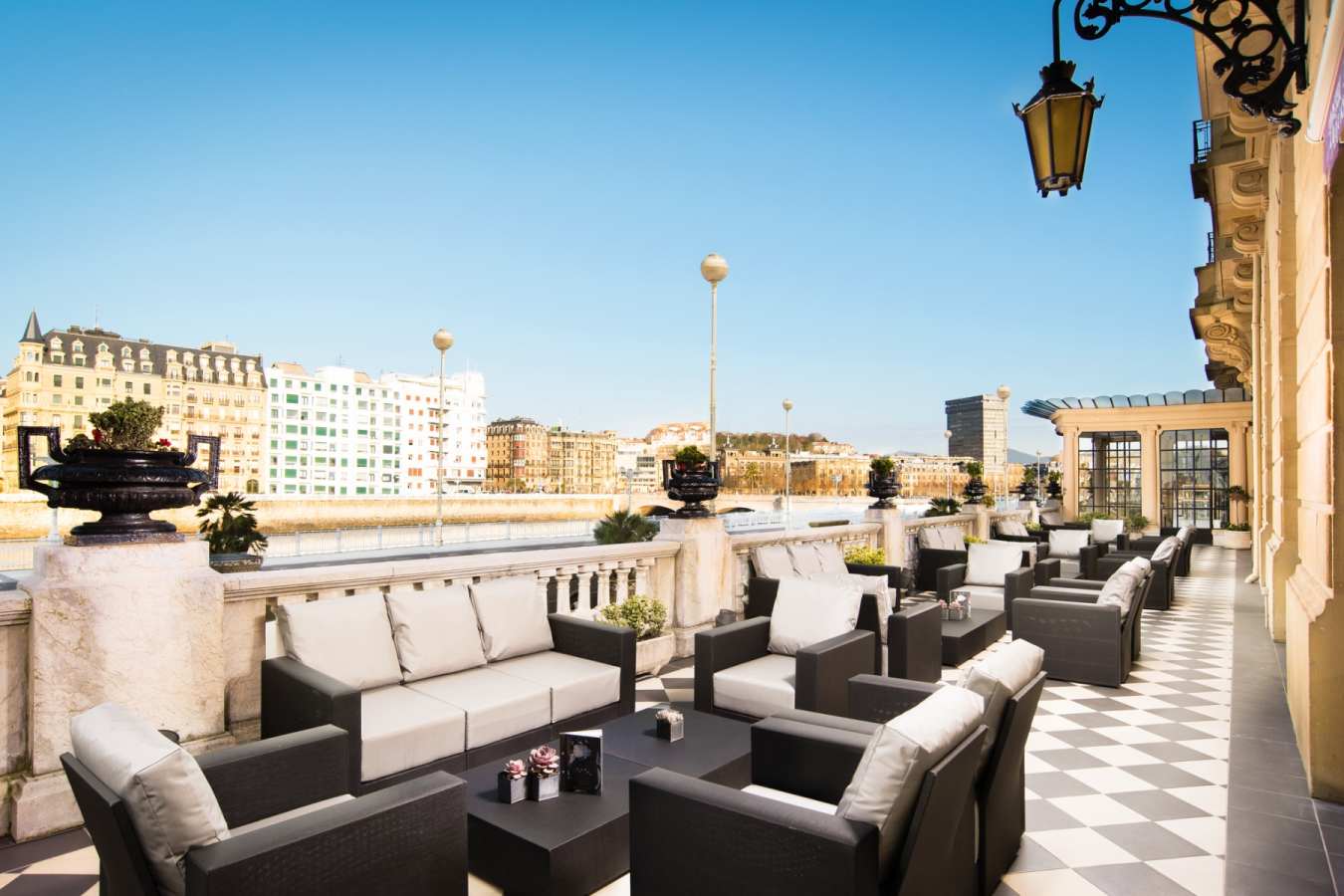 Terrace - Hotel Maria Cristina