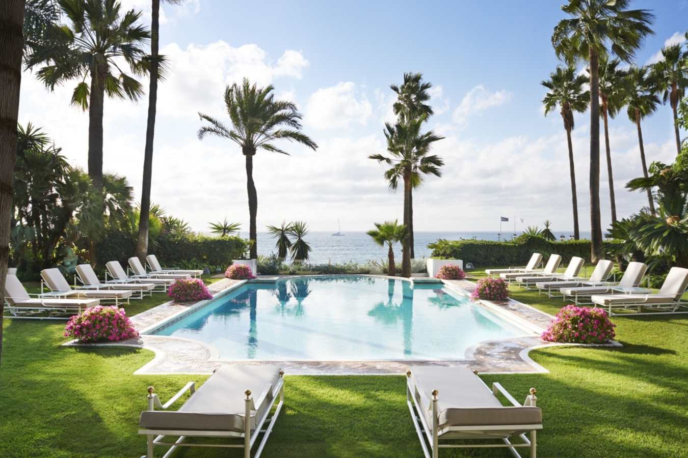 Villa del Mar pool - Marbella Club