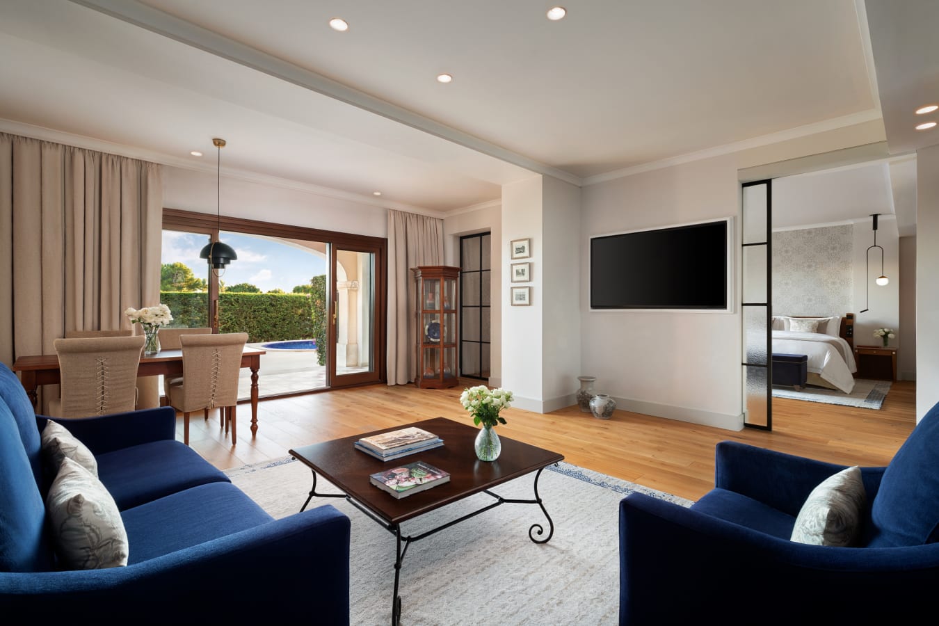 BlueOasisSuiteLiving 