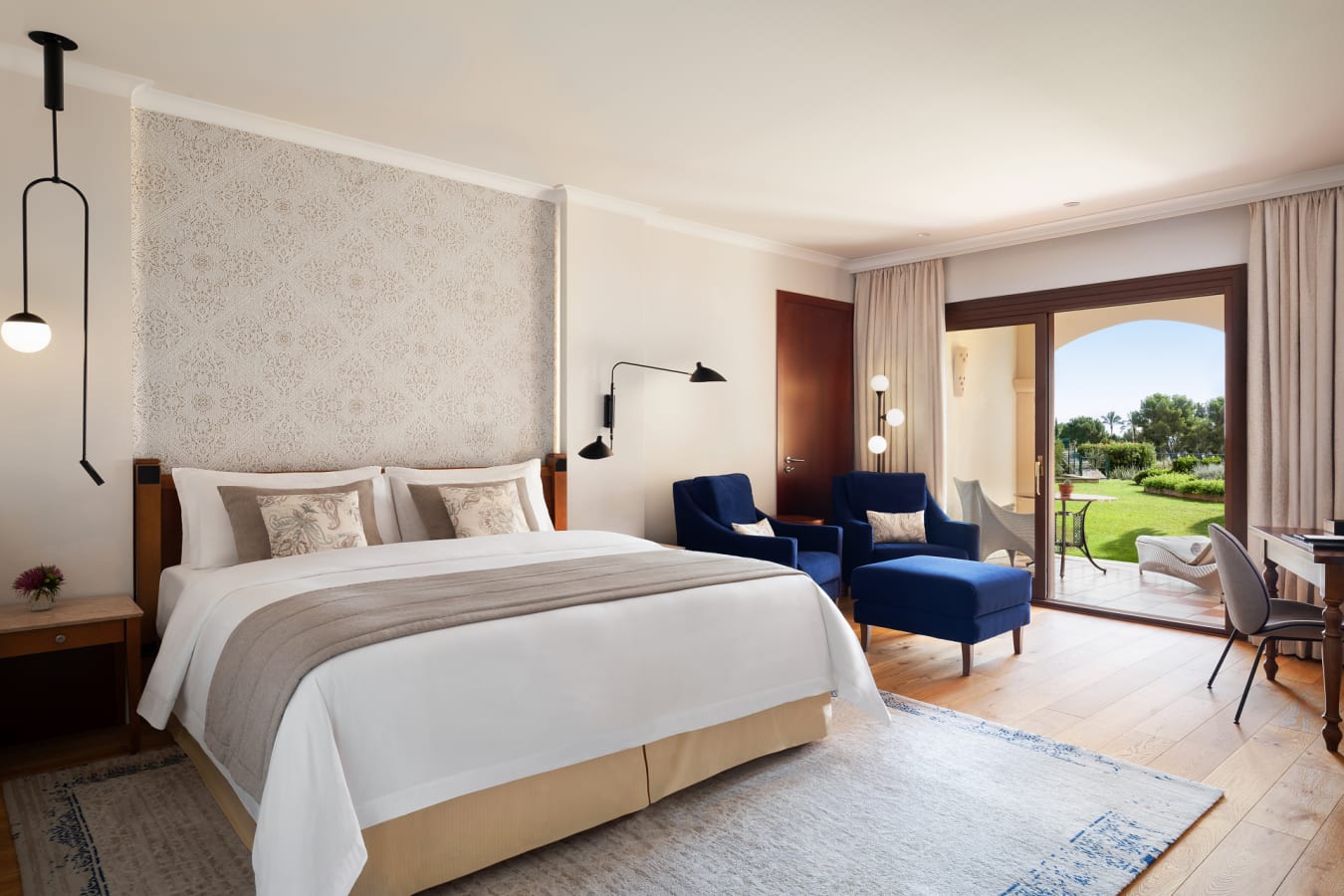 GrandDeluxeGardenAccess 