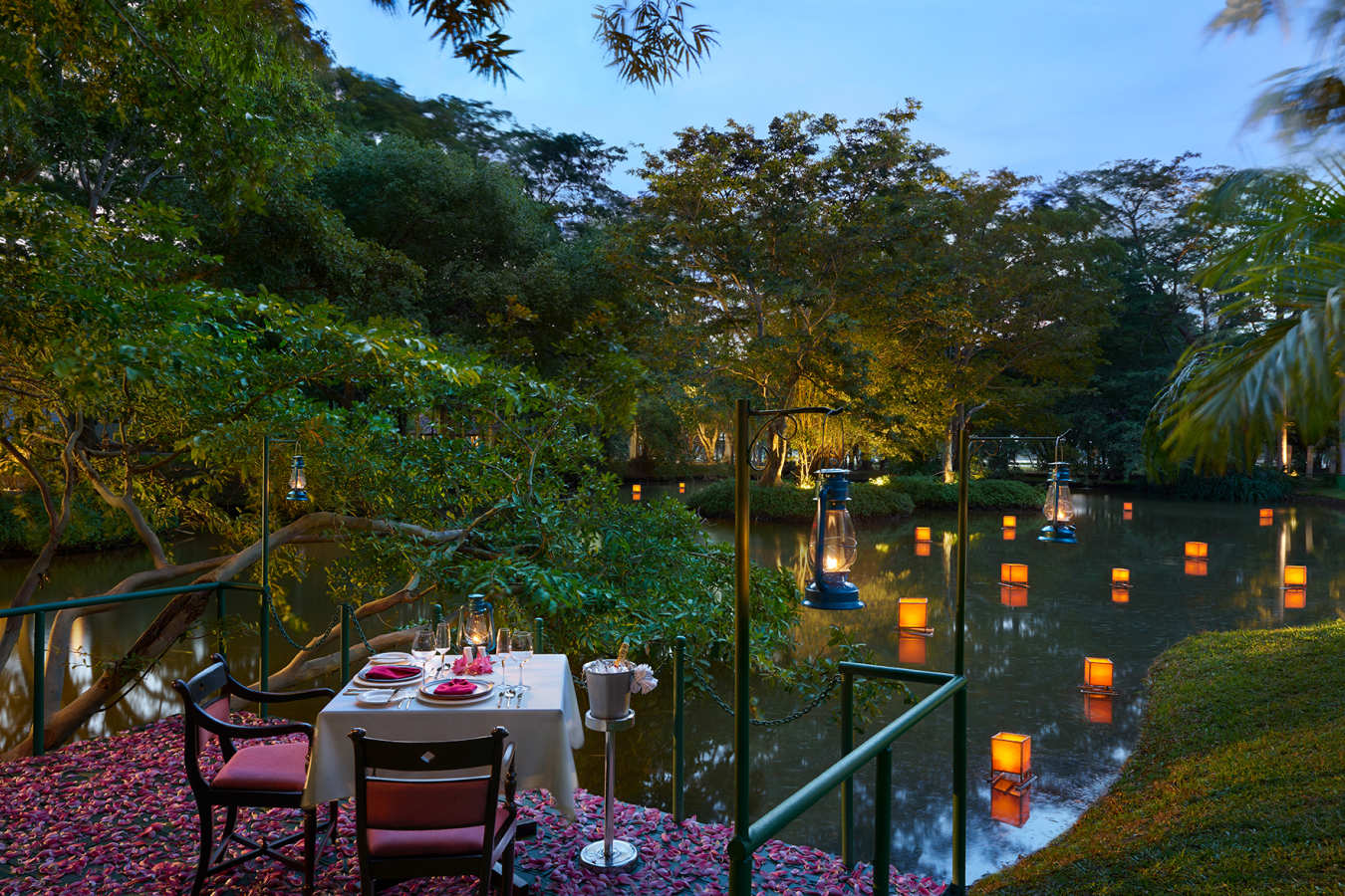 Alfresco dining