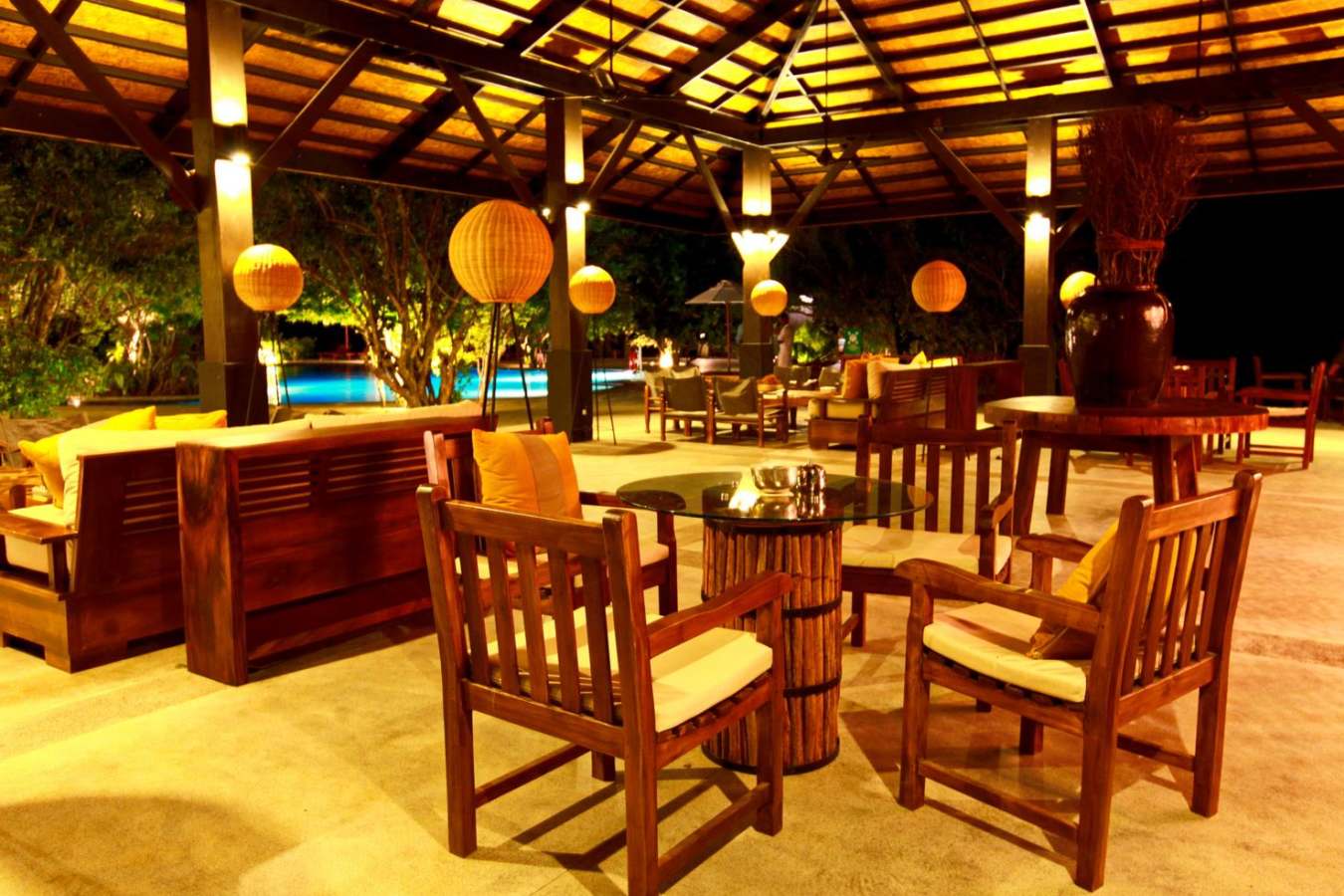 Bar Area - Cinnamon Wild