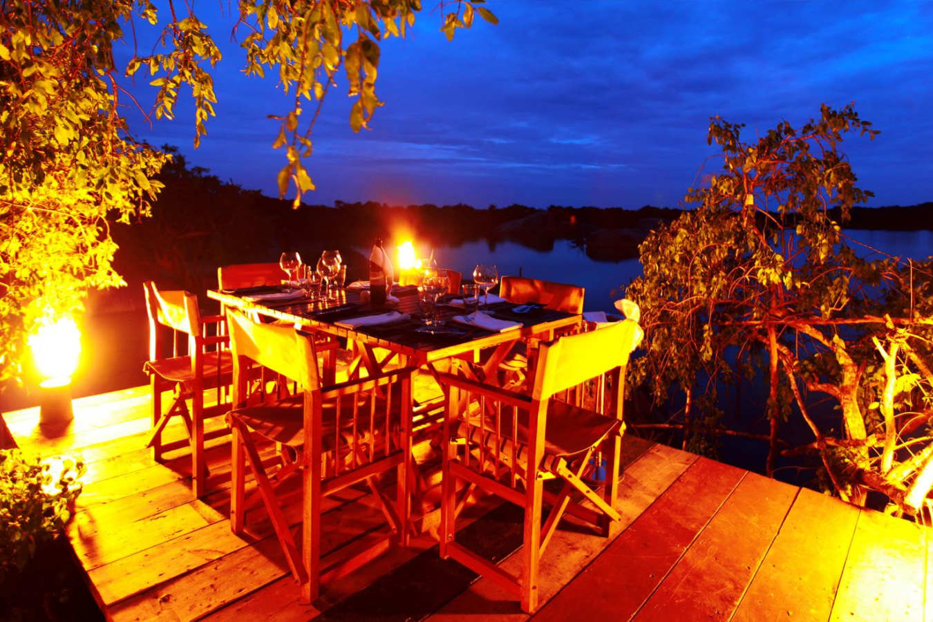 Evening Dining by the Lagoon - Cinnamon Wild