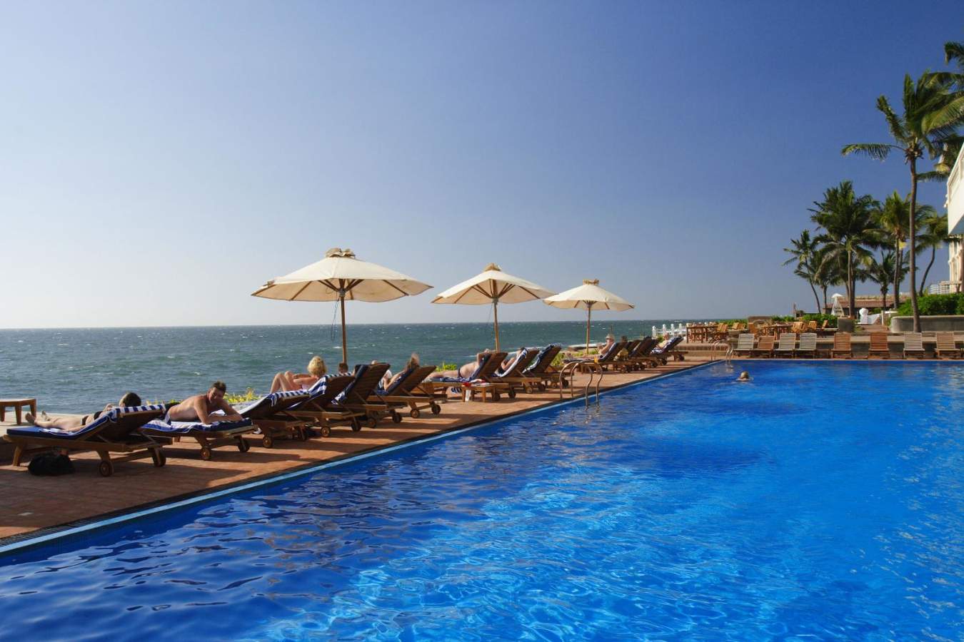 Pool - Galle Face Hotel