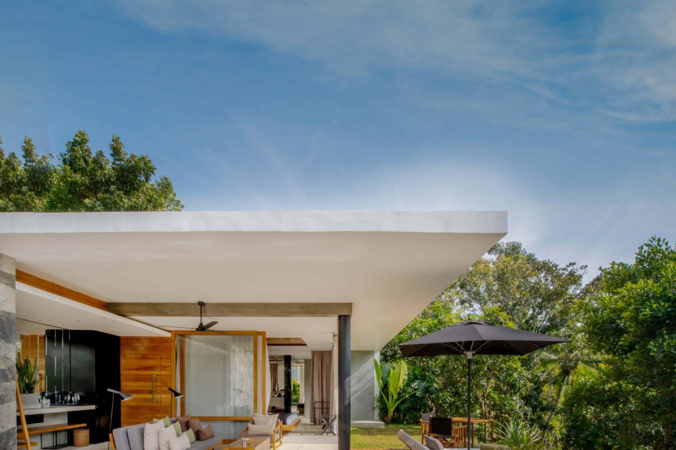 contemporary villaexteriors