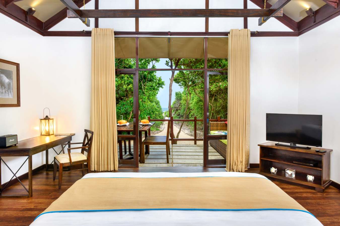 Cabin Beach Interior - Jungle Beach