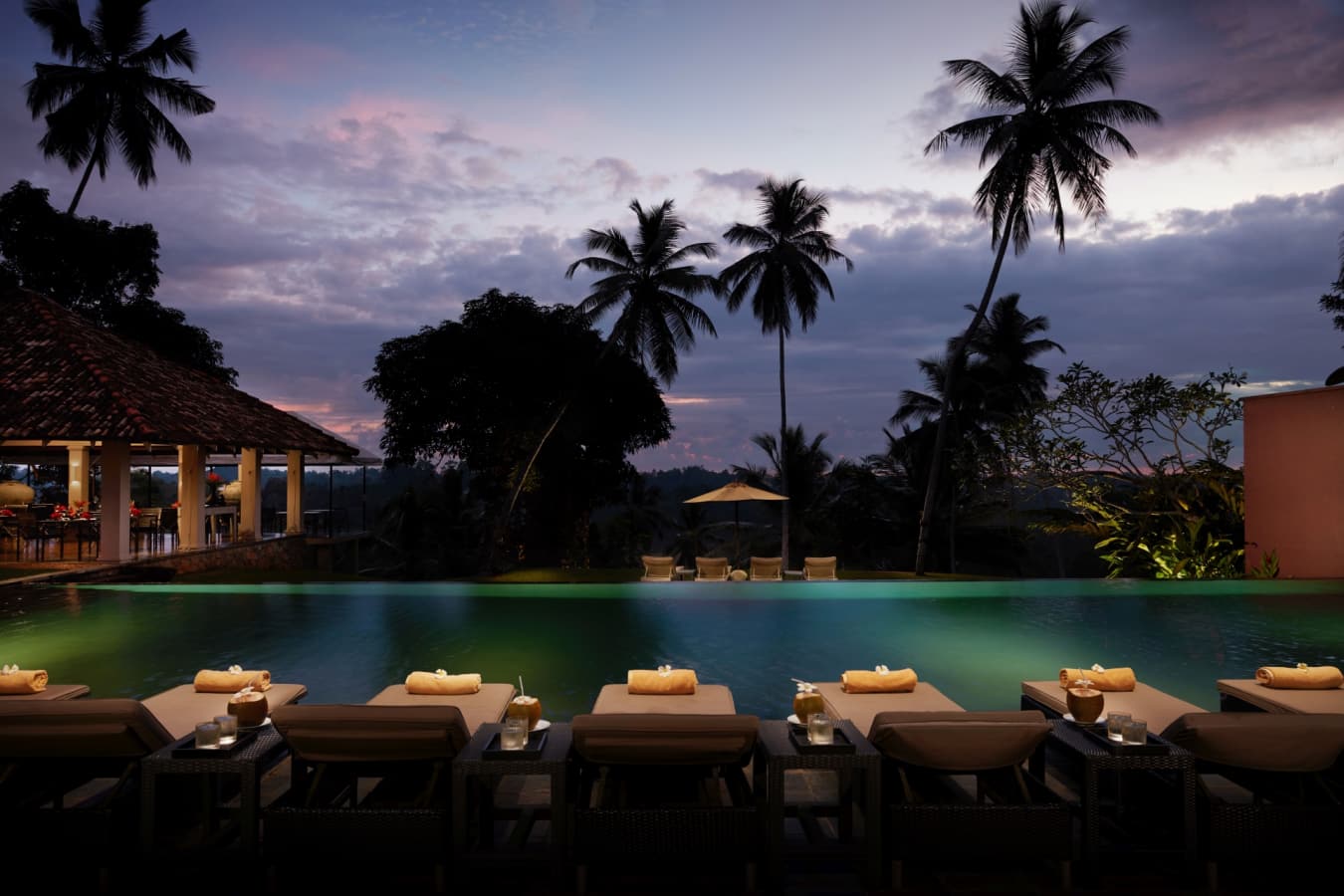 Swimming pool by night - Kahanda Kanda