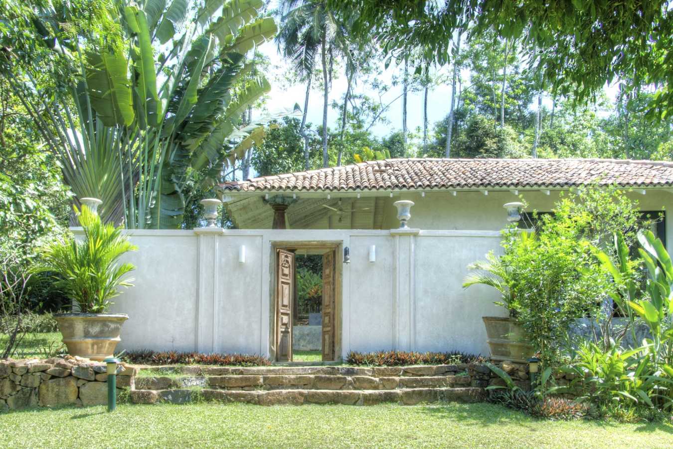 Hellaconia - Kahanda Kanda