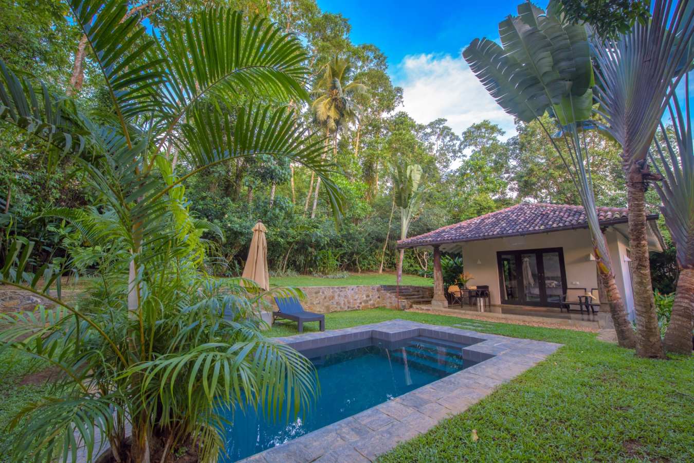 Hellaconia - Kahanda Kanda