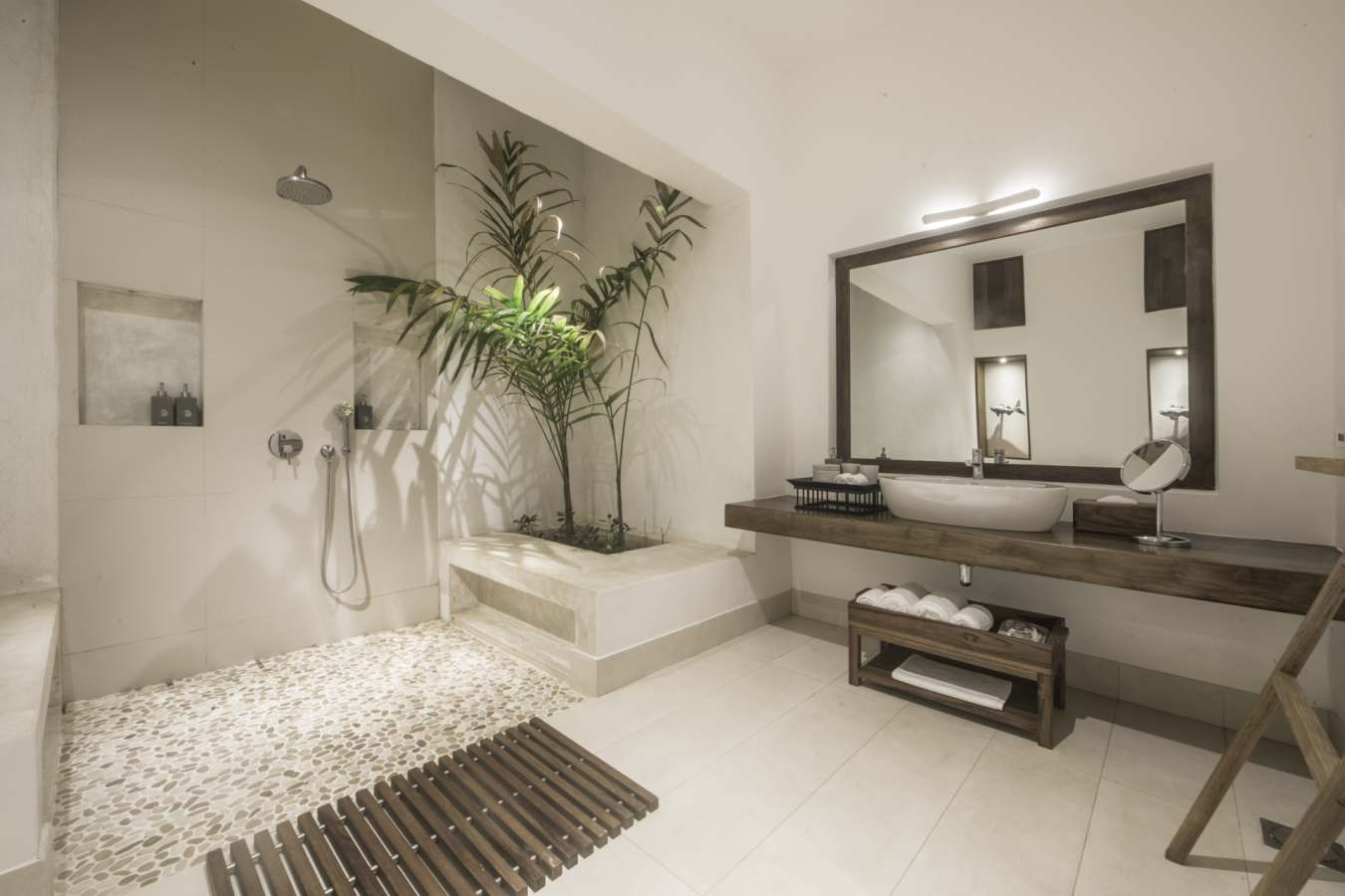 Bathroom - Kumu Beach