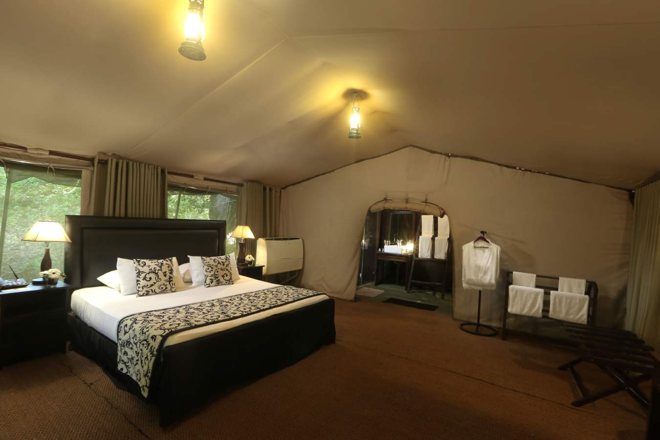 Luxury Room - Leopard Trails