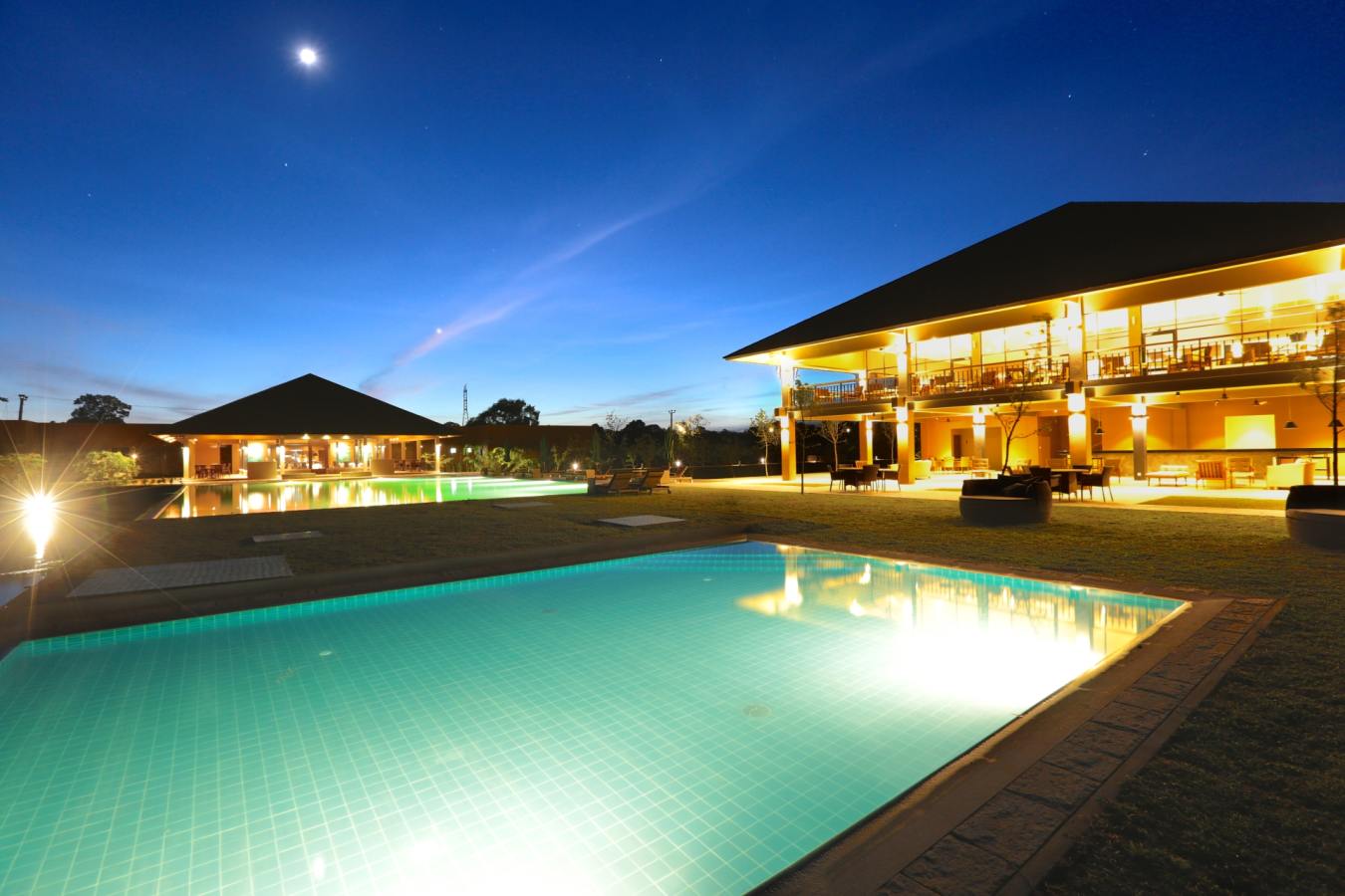 Main Pool - Water Garden