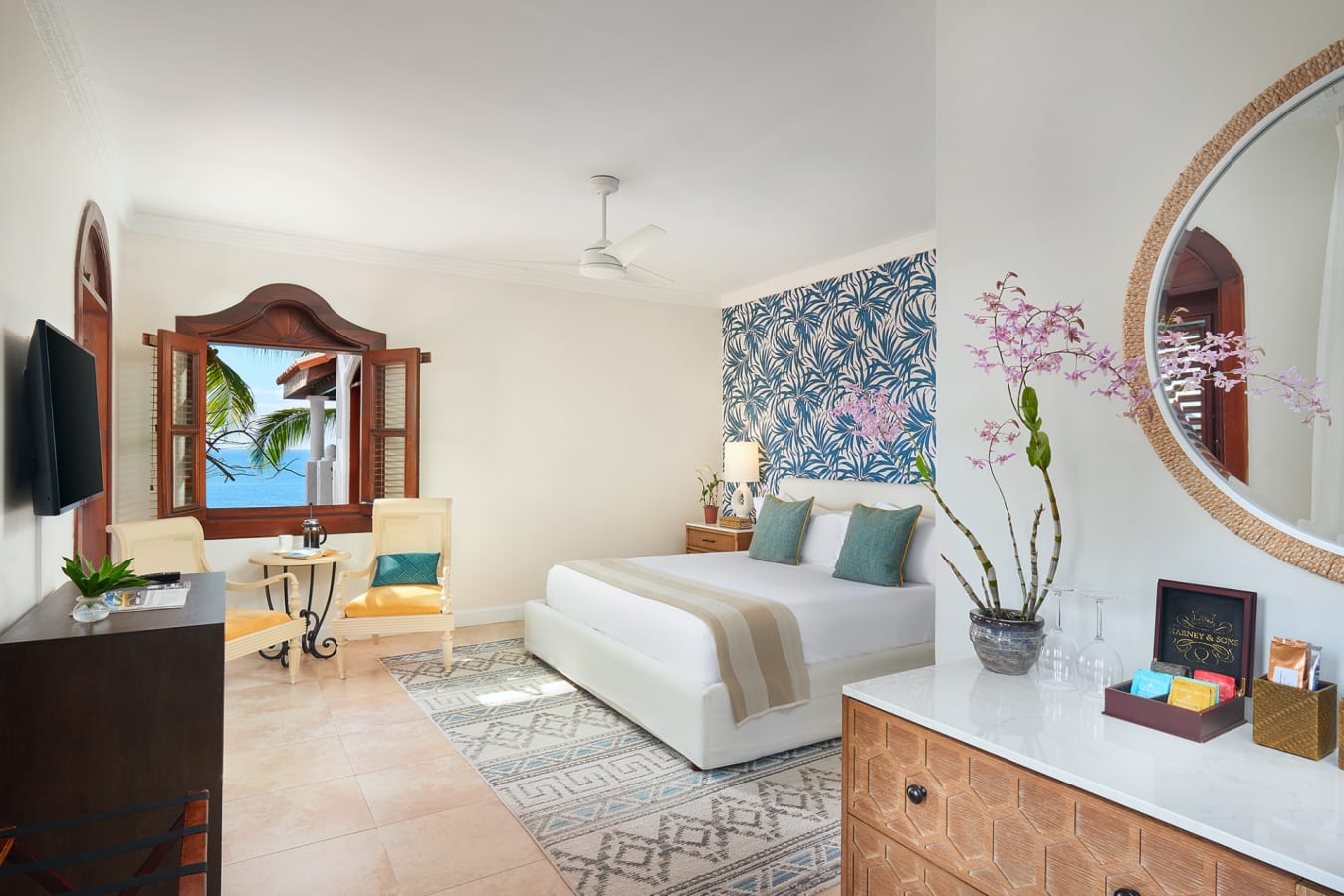 JuniorSuiteBedroom 