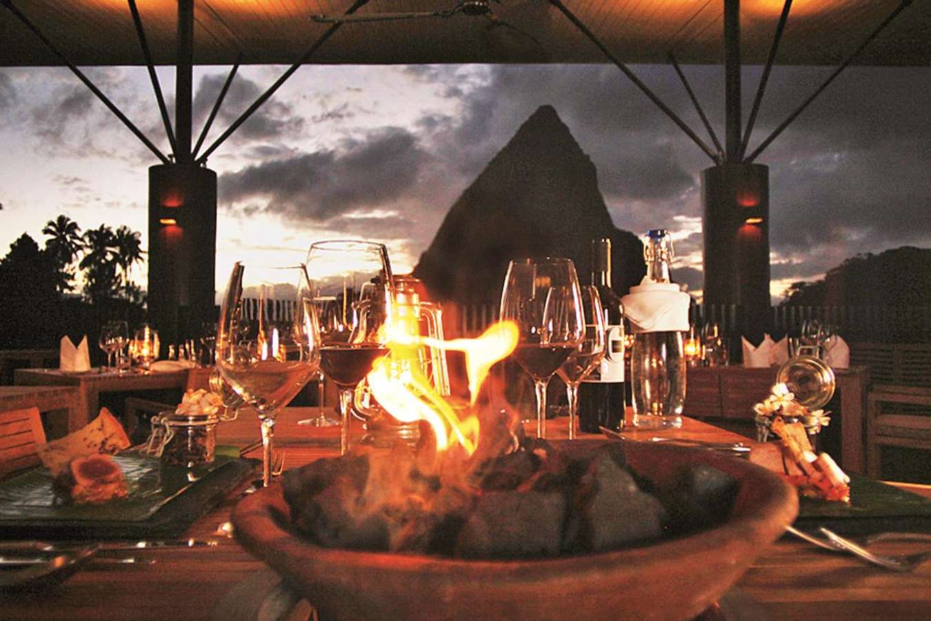 Boucan at night - Hotel Chocolat