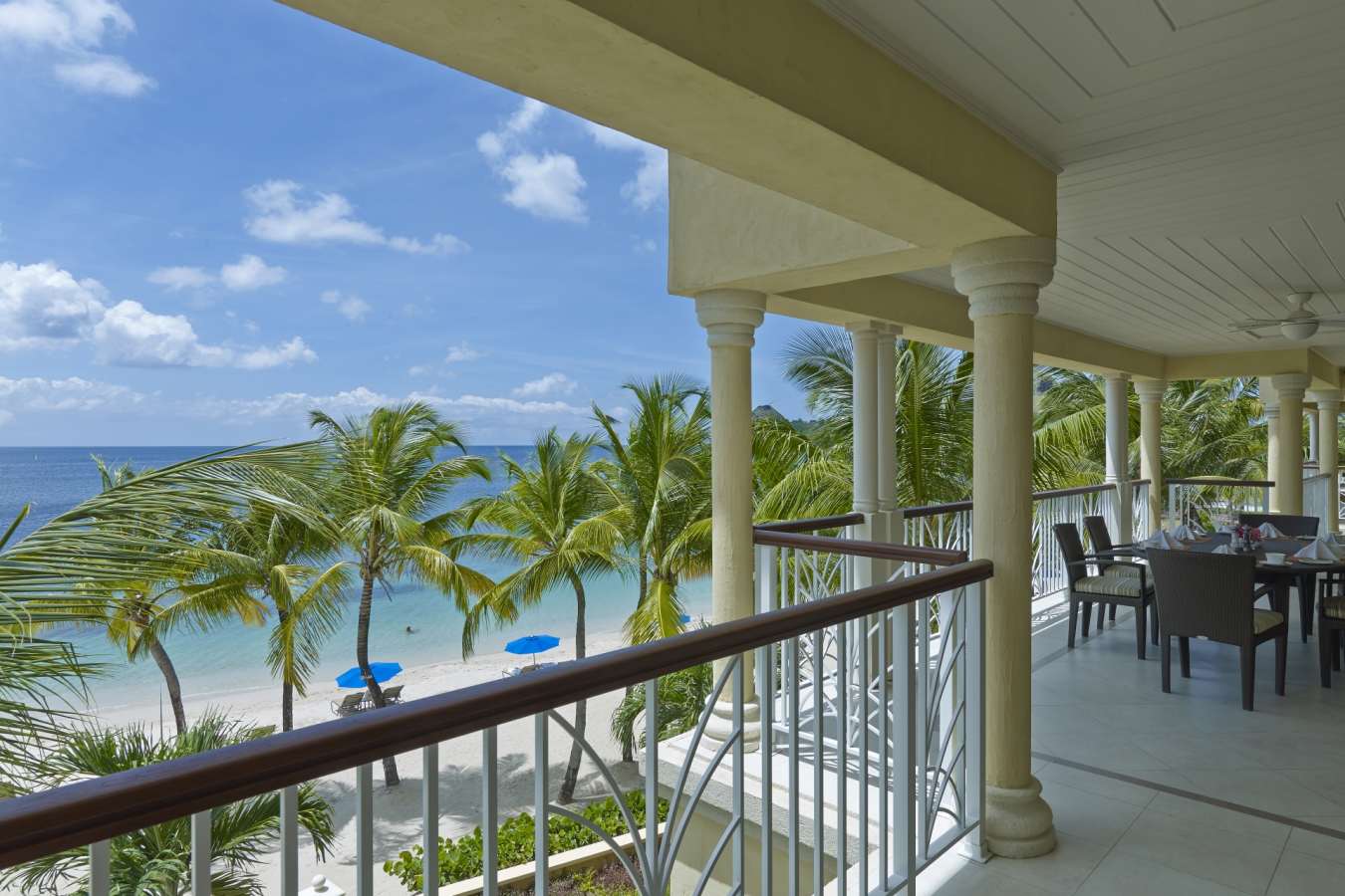 Beachfront Villa terrace - The Landings