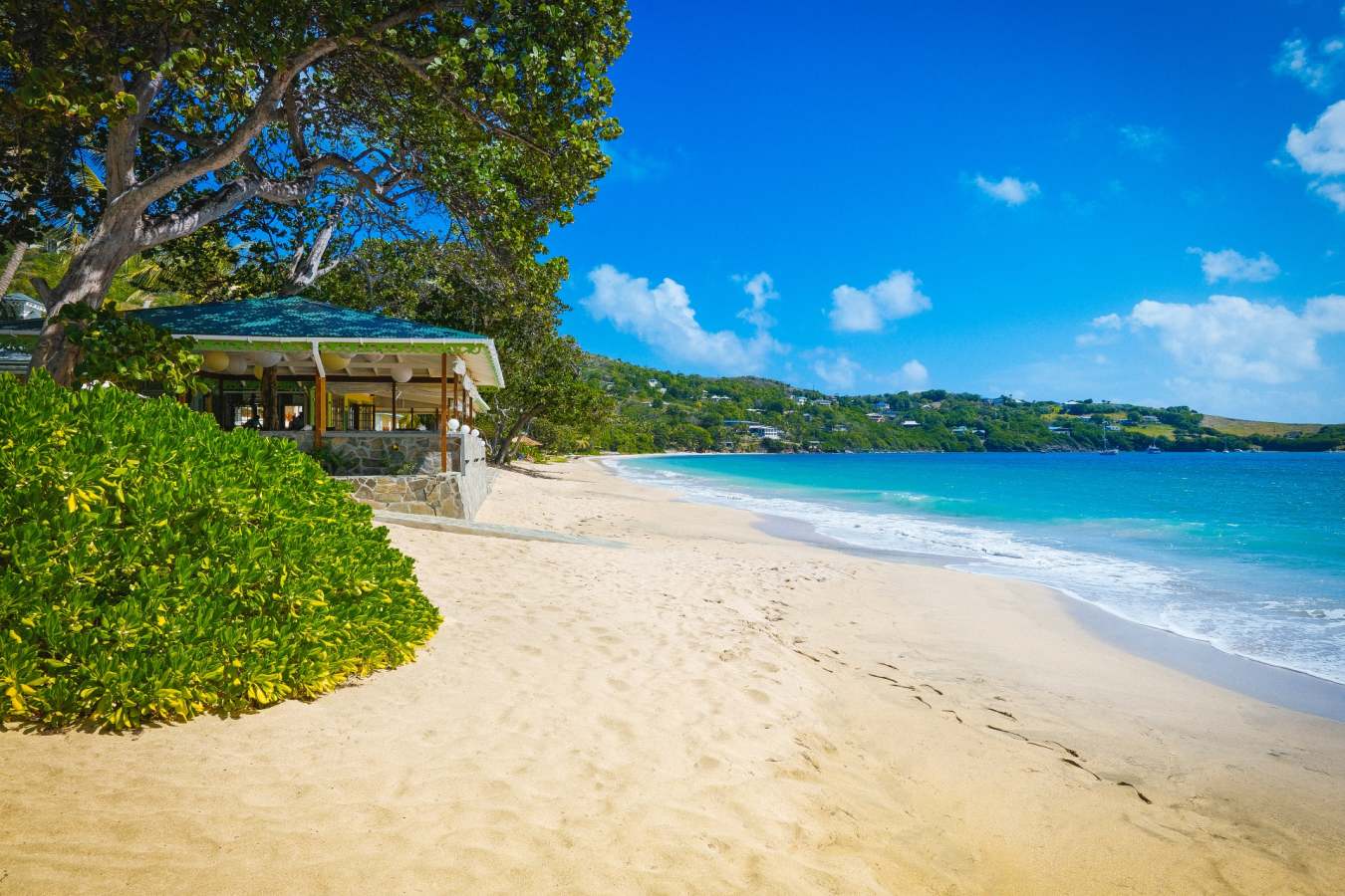 Beach - Bequia Beach Hotel