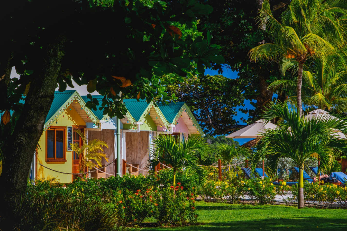 Pool Cabanas - Bequia Beach Hotel