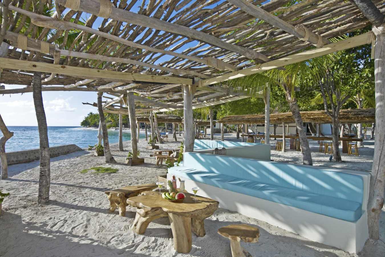 Beach bar - Petit St Vincent
