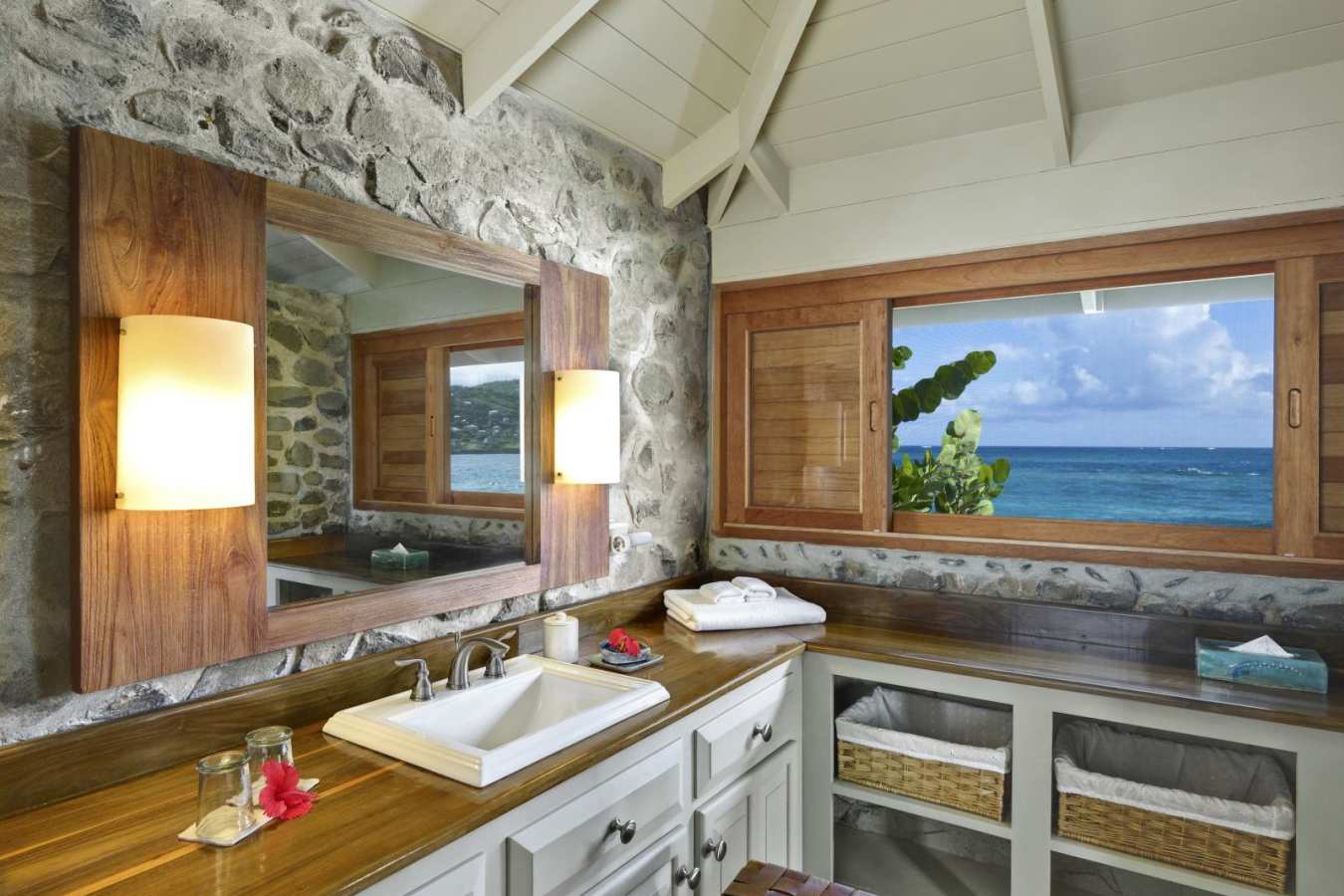 Bathroom in the One Bedroom accommodation - Petit St Vincent