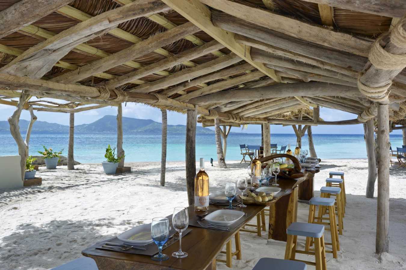 Beach Restaurant - Petit St Vincent