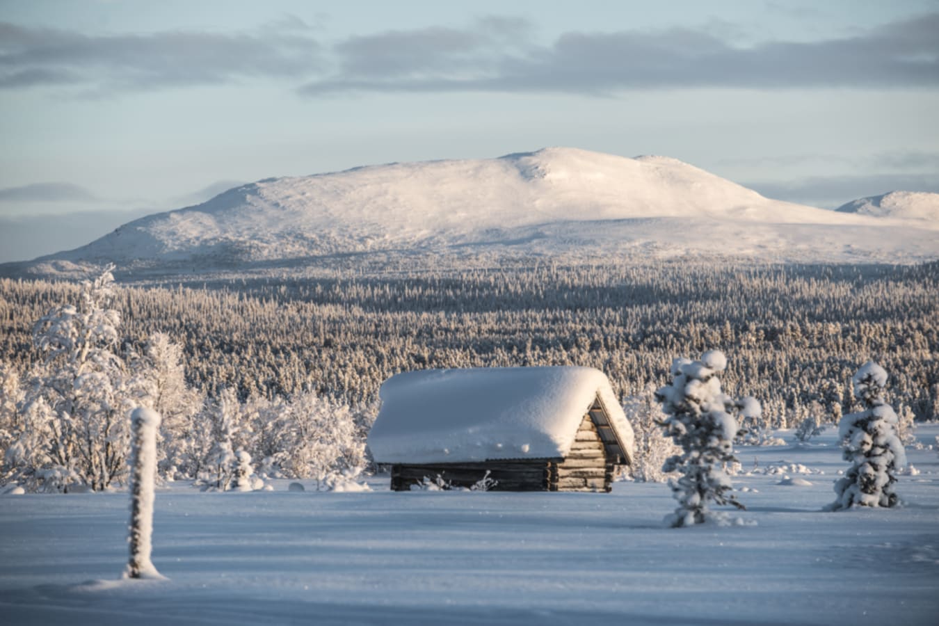 Fjellborg Arctic lodge exterior