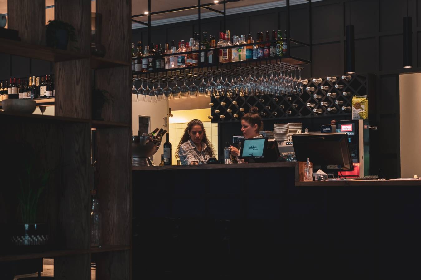 Bar
