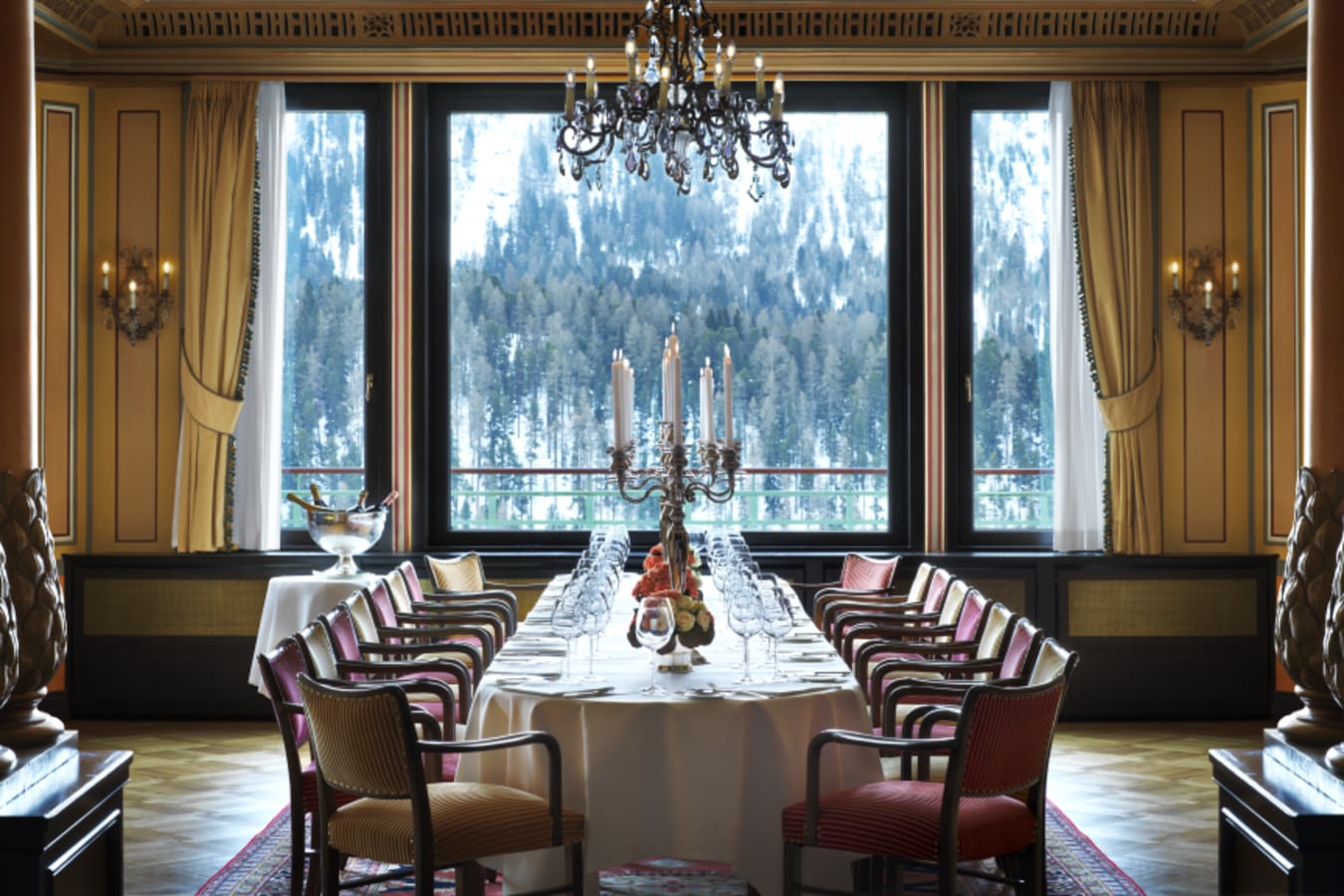 Restaurant Dining 