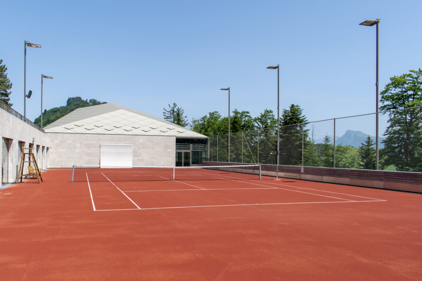 Oustdie tennis ground 