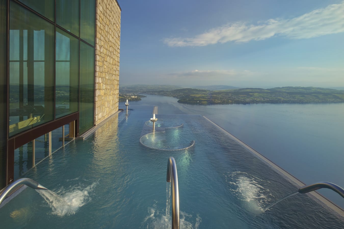 Spa Infinity Pool 