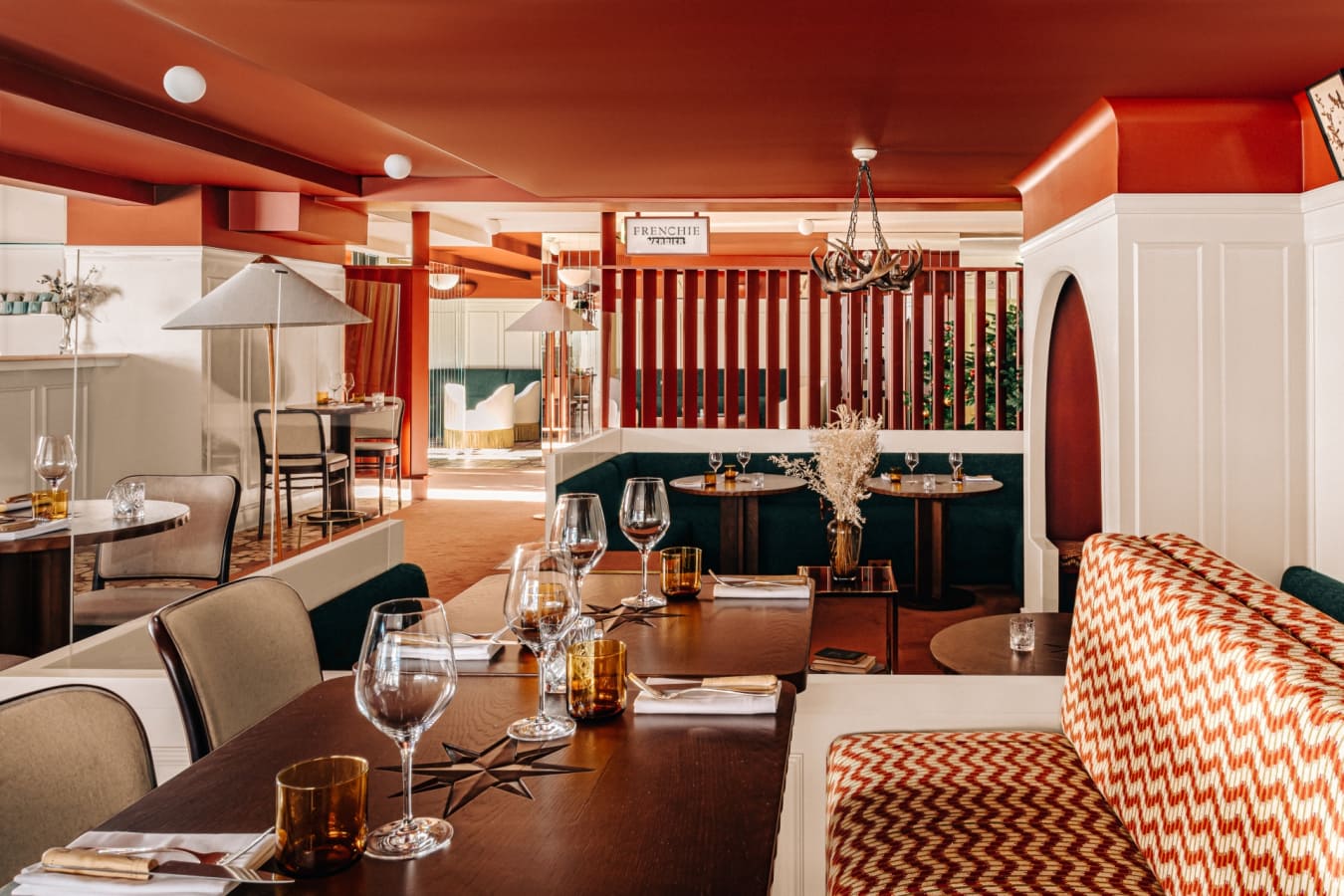 restaurant