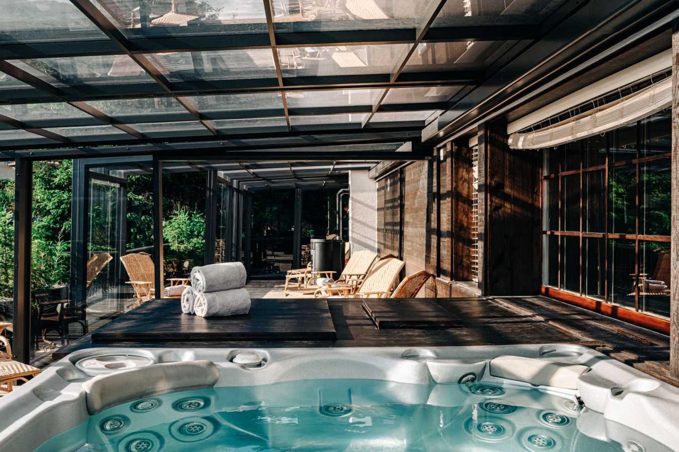 Jacuzzi